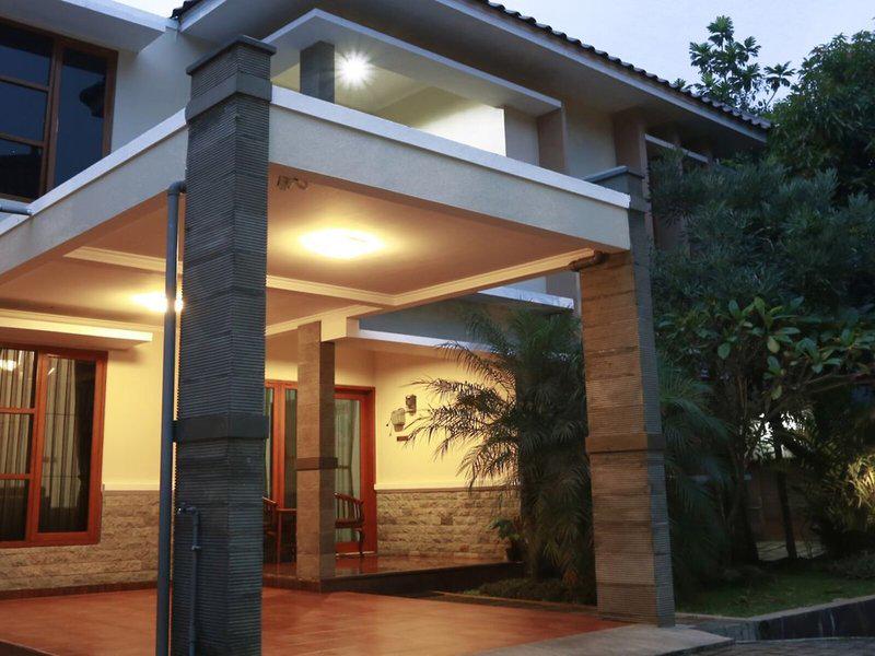 ED05FA928AB2037D55B873433DC836B8