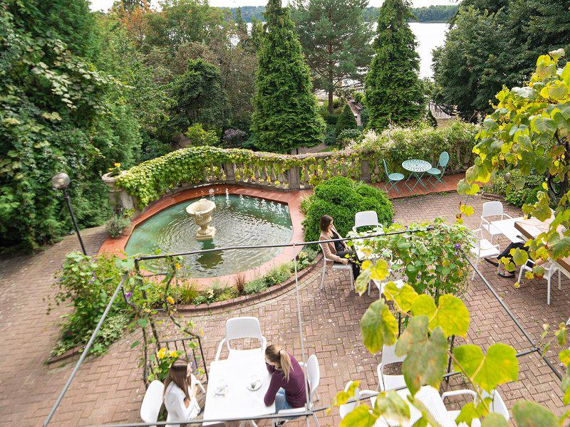 4784B837A4004CDA3A5F691FF8BD5C5D