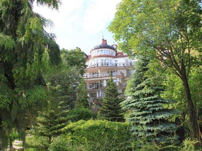 14A59B83052A670F21706077AD911ED7