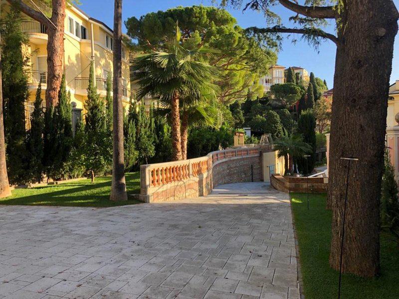 203551B4A3404AA689FC1E121F41807D