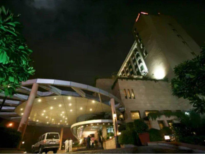 40E4698731FBFD0B0F7E6941AB8C1C0B