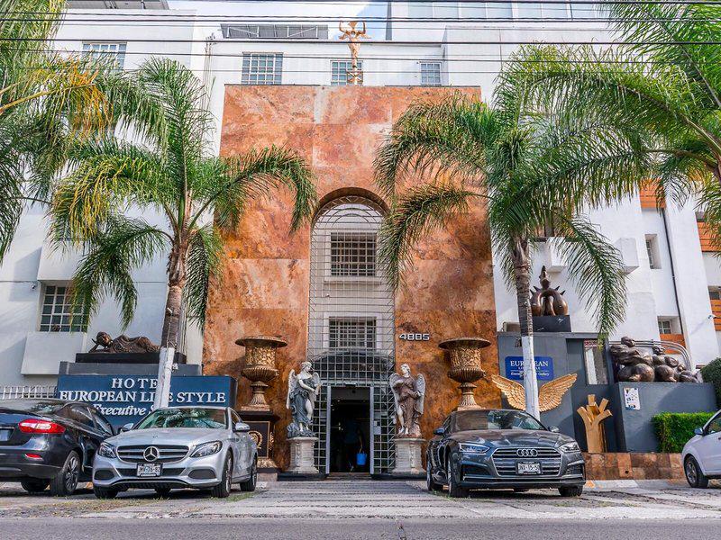 00C4146D3D76FEF81117E76A1D5C61C2