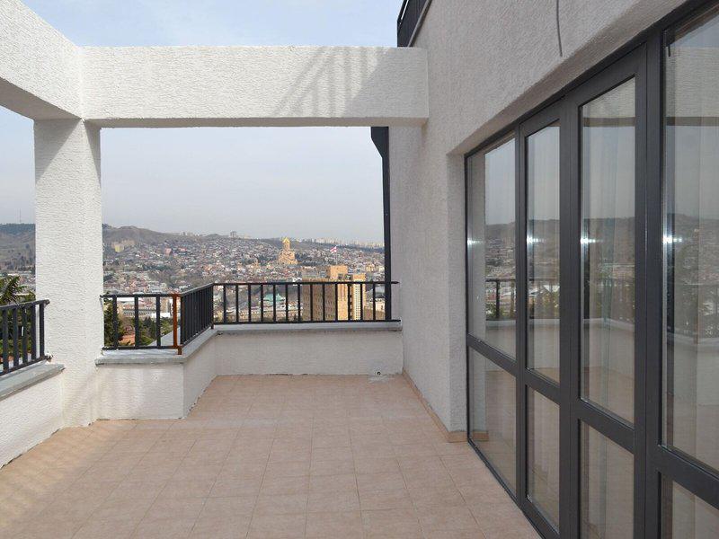 1B6228FB46389A63AEF7D934605A871C