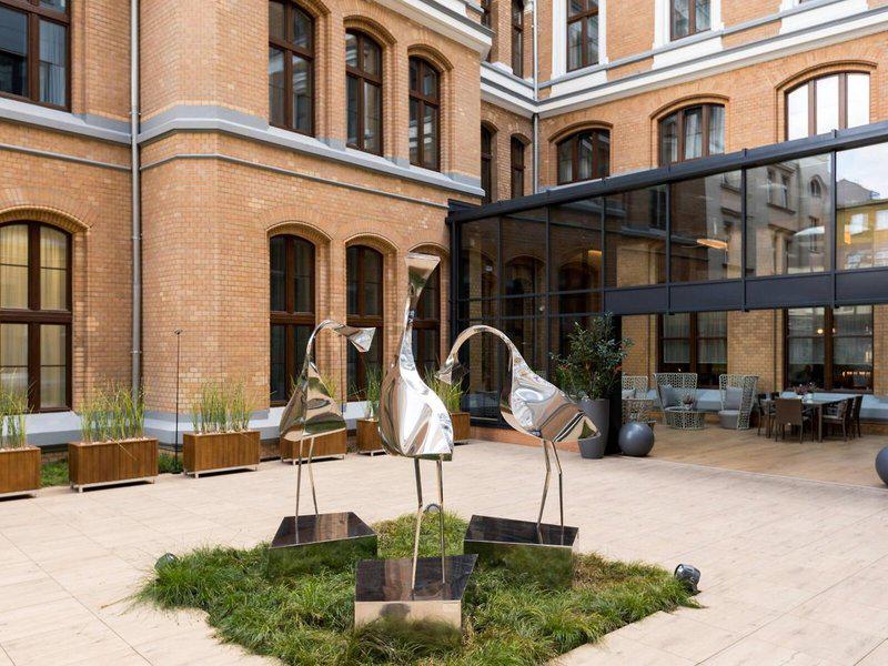 348203B225A73713DDF6CAF3C6D6EFB1