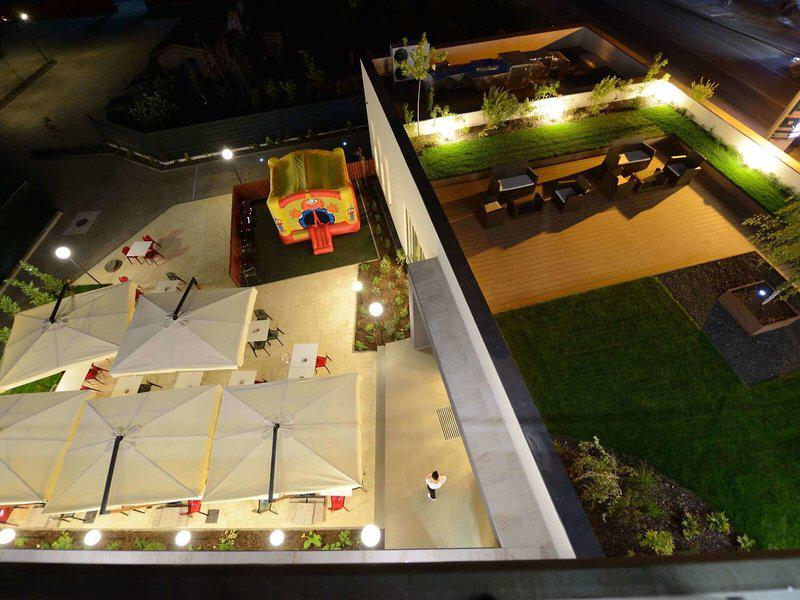 8DECCA09FC503CA90E6207CEDAEC8ABE