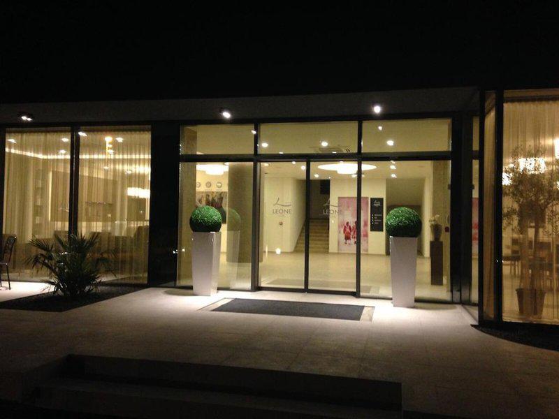 4B5182FE98AEABC74E6C3B1C613F175D