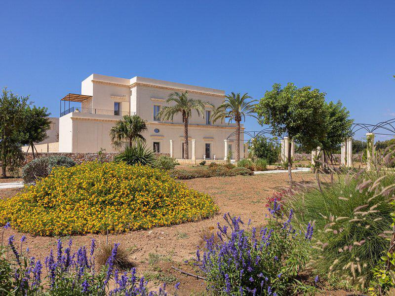 E1171D5DE8EB8746ADA8E587D1AC30B7