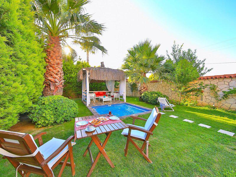 B77C05A0C776F832F1E57861481F448E