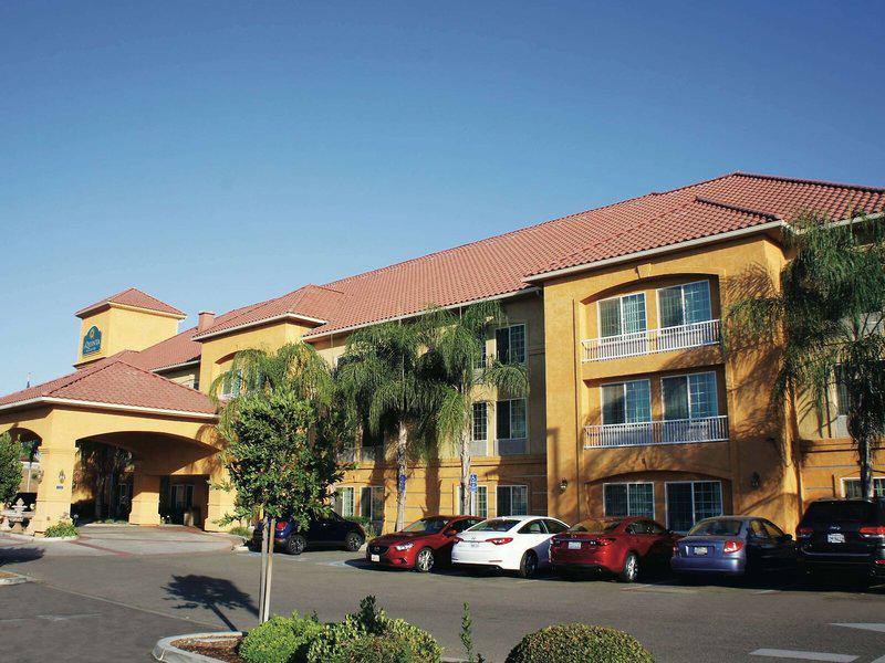 E2469CDF349ABF99E470F1DE9DA07407