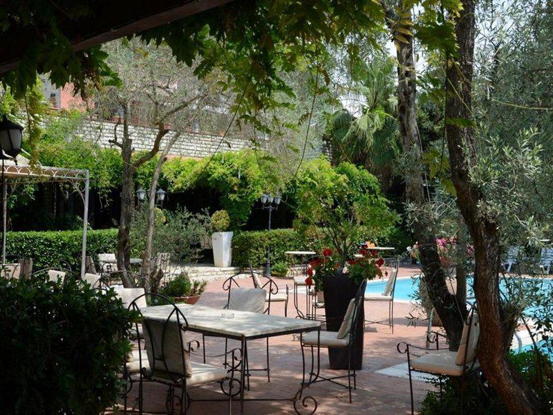 E929ACDB65A7B7E833BC5225E28A235D