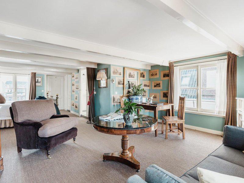 A706A90F97474B34E63DD3CF15F3FB18