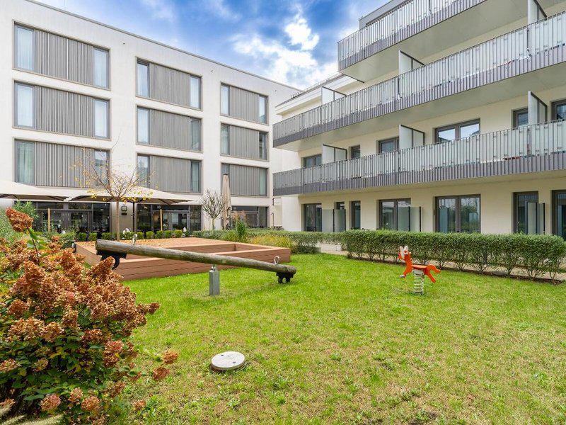 FF3D4F1ED210421C62A0A2B7623E8939