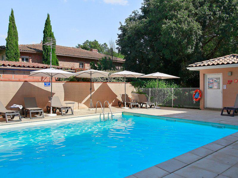 051CEEB99F72B4644ADDE268741575B2