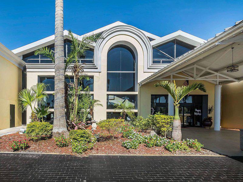 B028D18B32EA44FCD8B8C79B8E8A4E2B