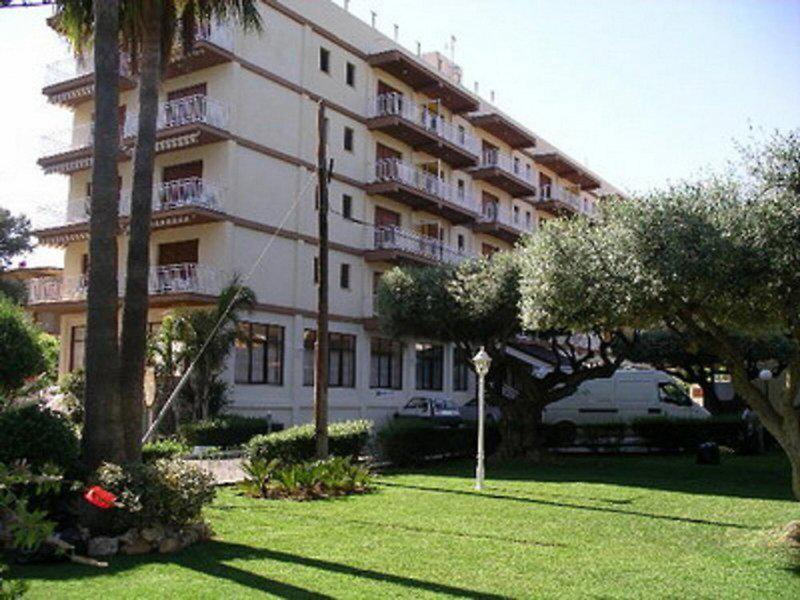 026F356EC2BD154473B3592013E82F6A