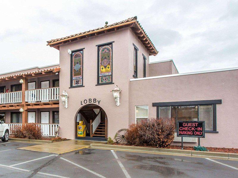 8DC755E1911A4B0445B6B002EF03F367