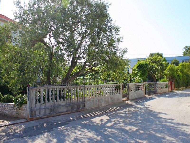 5BF35EC452BCE2286722A304CE37A573