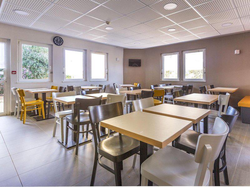 6850D6741CF932B5FDFEE3AAF4061B78