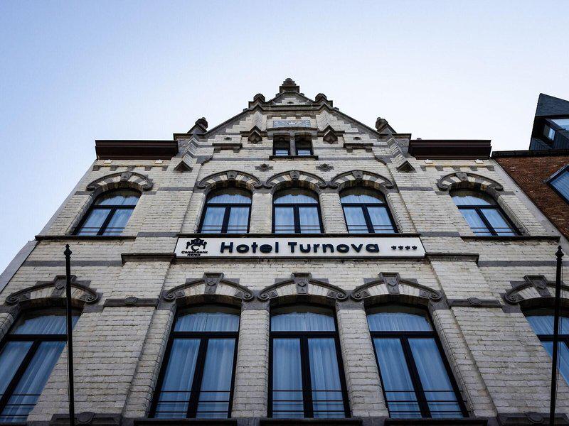 FEFF57AB4EA9E4B2B5E43DDD817C1430