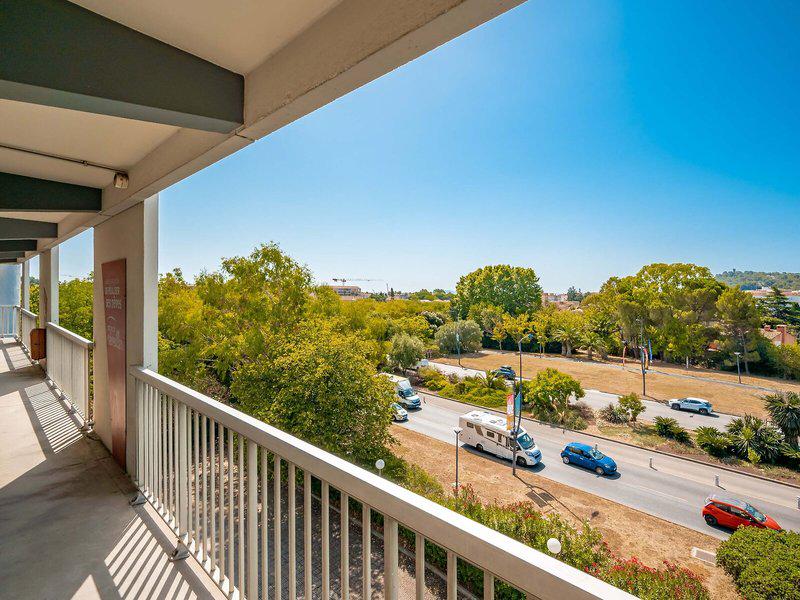 E63A68C54C282C92F678DE5D700C9A7B