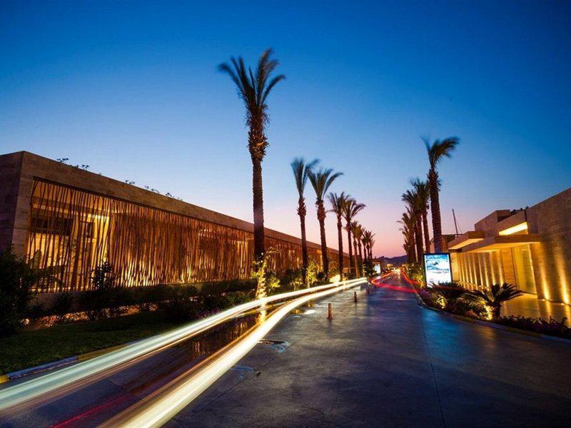 4A7D84F3C3719AC15D3C5CF16A291061