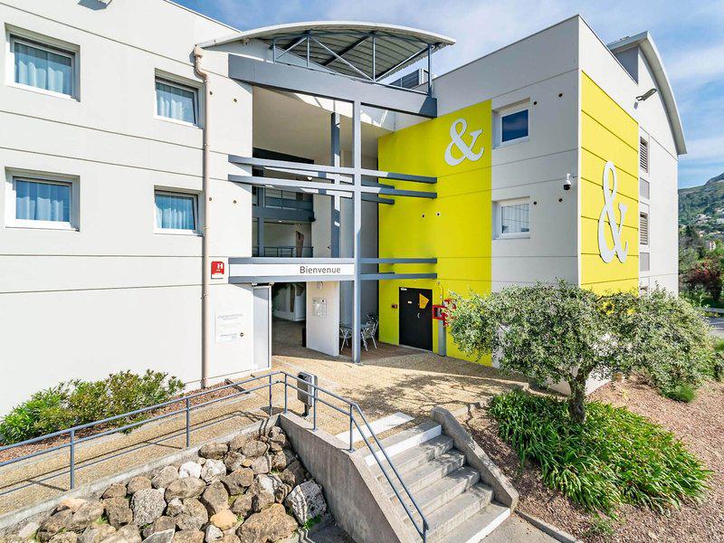 A7D3C99FA9D33DF765052FFB64CB137D