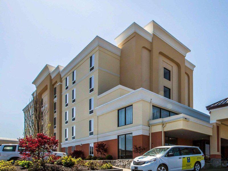 C8DC0DDB62555F70F2DB7D4199D6F9ED