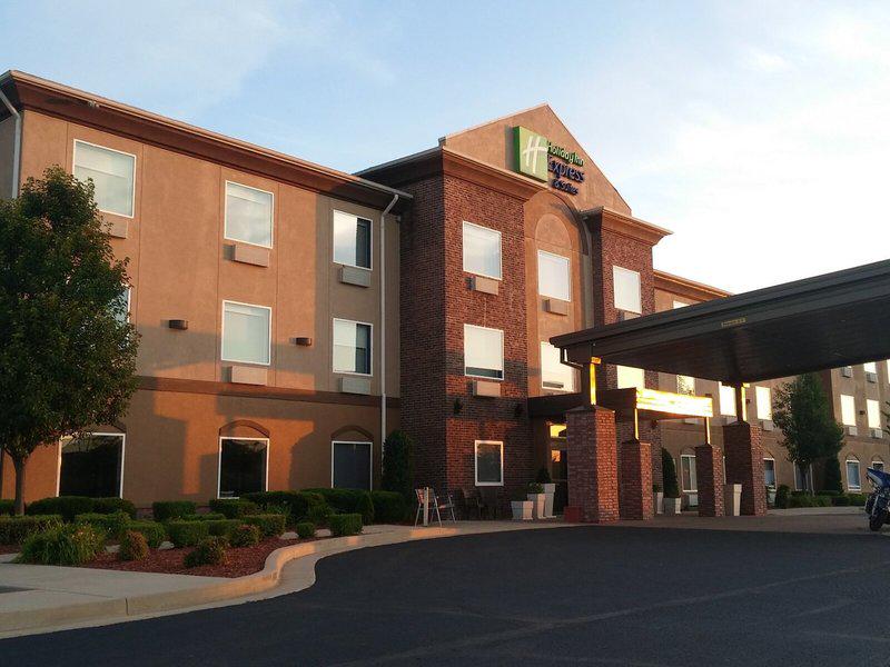 A90357E8BF3BE8E6F05BD1E9201B718B