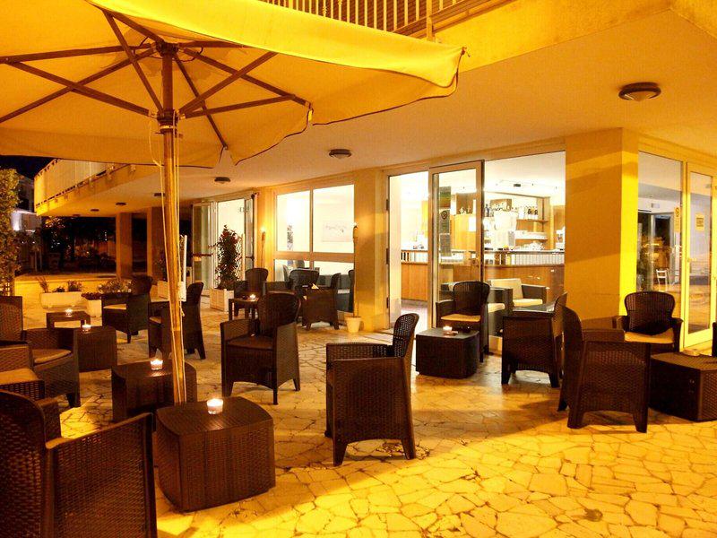 C757C35AB6F44D6930F3BD442E37CD05