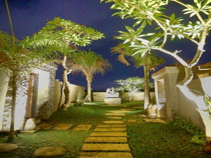 77FA00F183A8EA718ED11B5F03B9C006