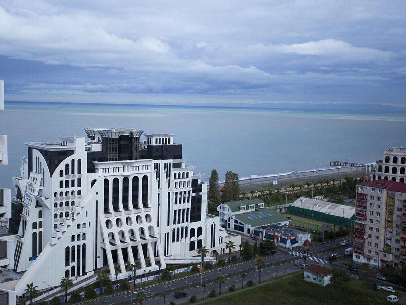 DF0FFD8F95334946DF2B82A3AD6E7775