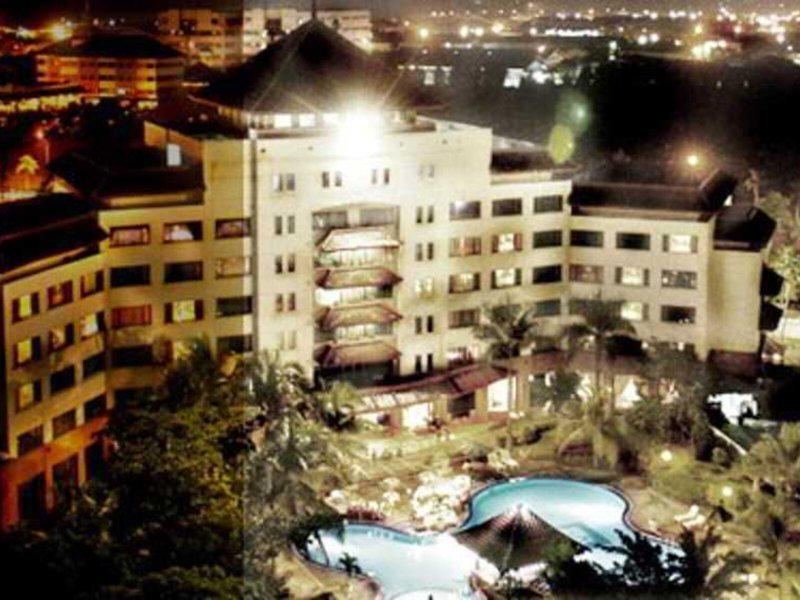 DE79F04FCD3ED75850F7E93C715E446C