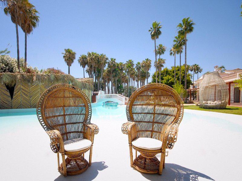 2E0630AC2A88297E0E70F4FEE5CEA805