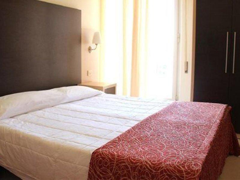 0909AF59AE4143C2A6FC8ABAADC10BC8