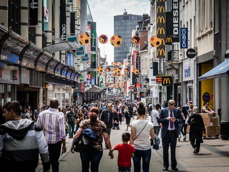 9AABDFB2D2353BE7B78B90721C6935EC