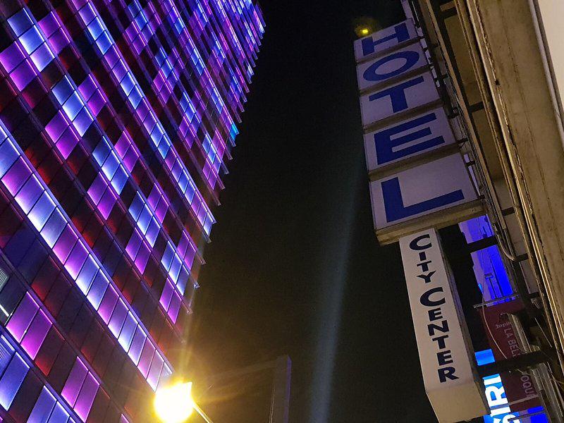 B0F828D69D0ACF31C7A4B16B40F93E4D