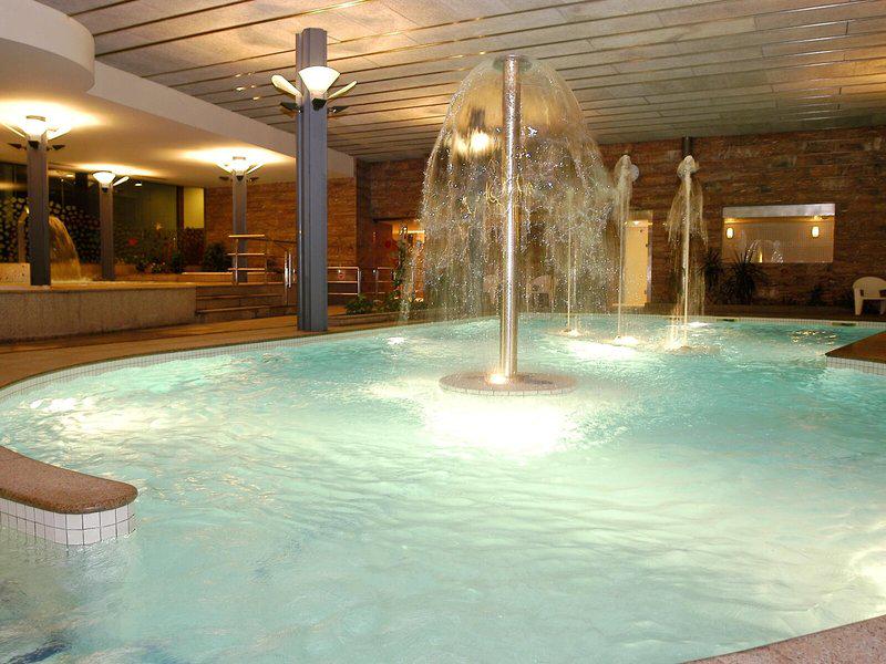 94F37809CEB68EF1C3ACF2E1F9E45A46