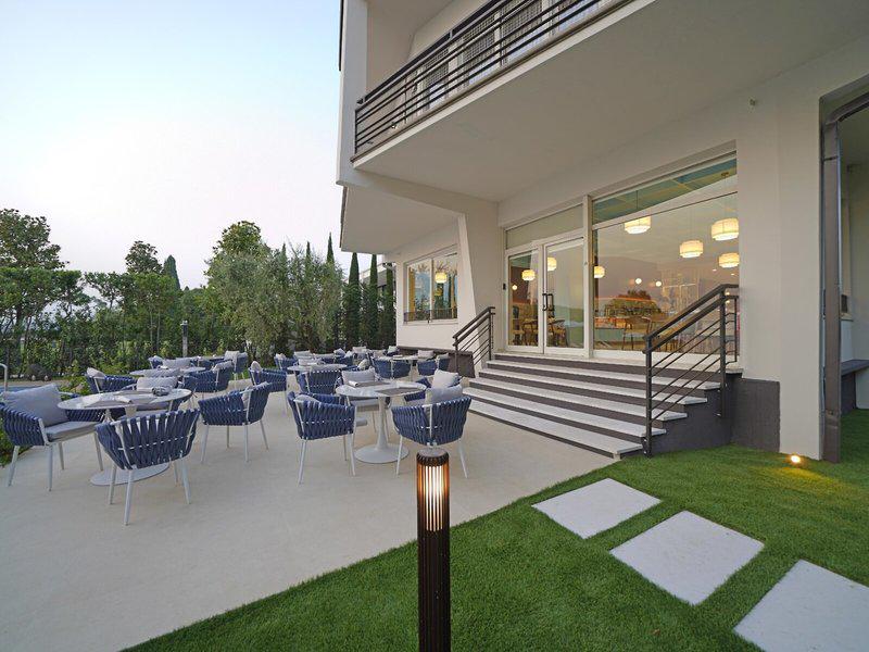 FD07B438CE1819E19EF7CC77AE228A11