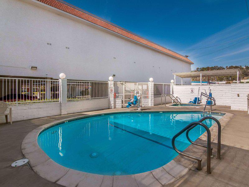 FDE0A8803BC4DB903E299E04C97421CA