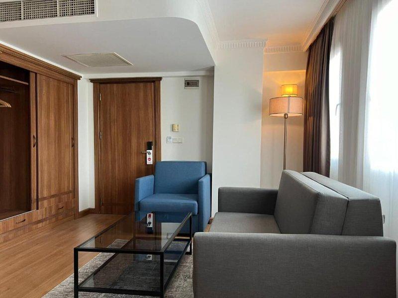 0D04C236AC4BEEAD33E9CA6752555F0F