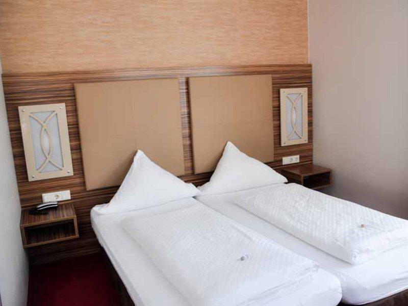 82D40F0705B87607B2573DA8D47457D8