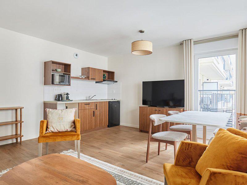 7613CE60386F9C1EF37B78BB1A0F841B