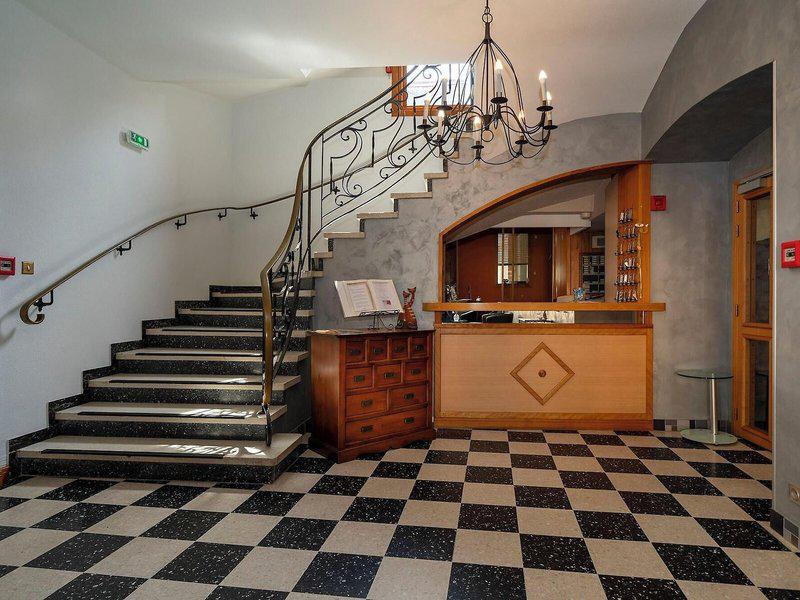 29DD82D4809872F1A1087635E6FB648E