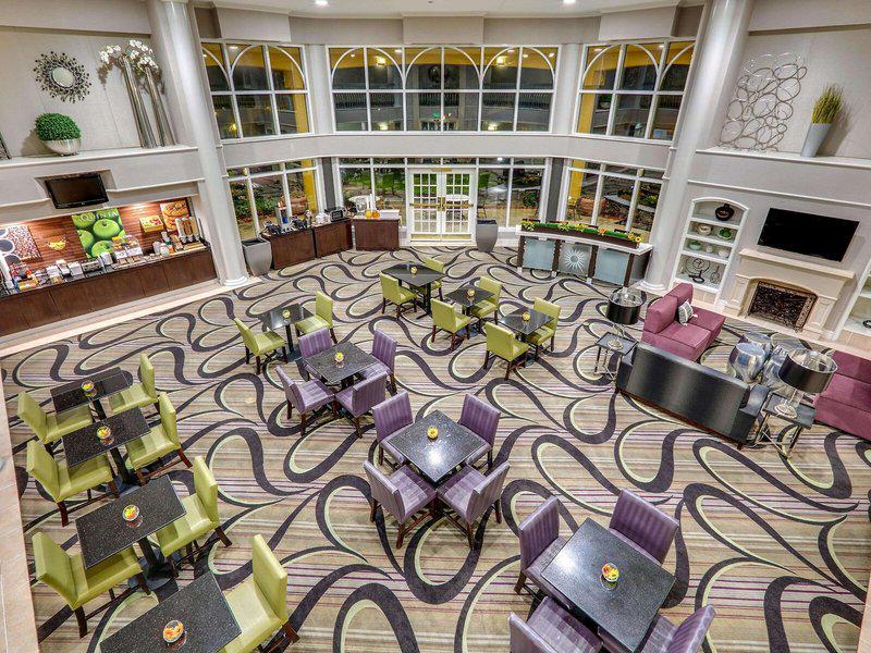 112086AA28615D079E70BEDFE1C632E5