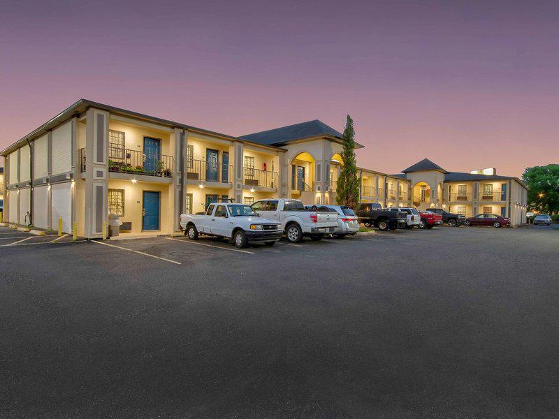 D6996FB334CB727B66565A9DD243EF19