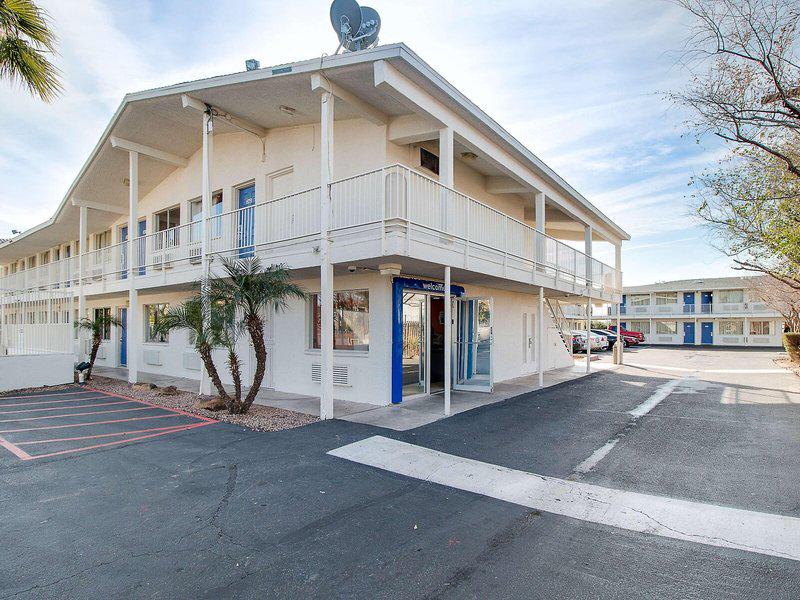 Motel 6 Phoenix East