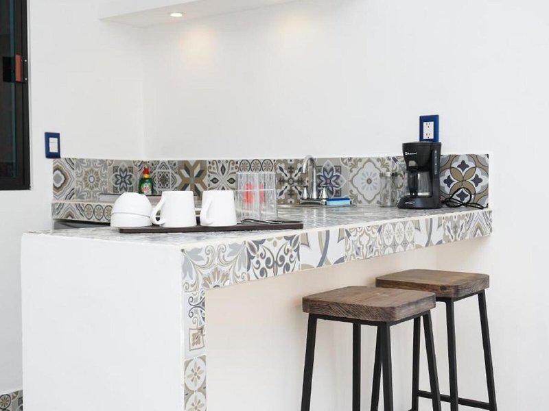 68B527787F3179F5E85B4B64C3946BE9