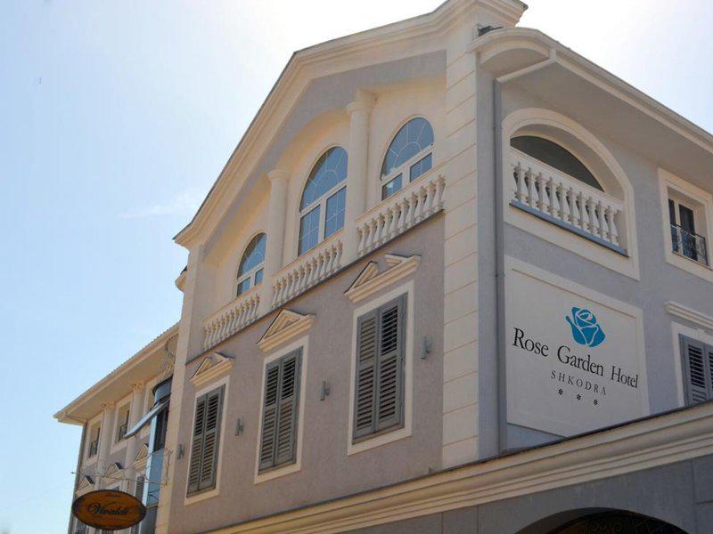 45B06C633D4FB8FD8DB323BD6A43109D