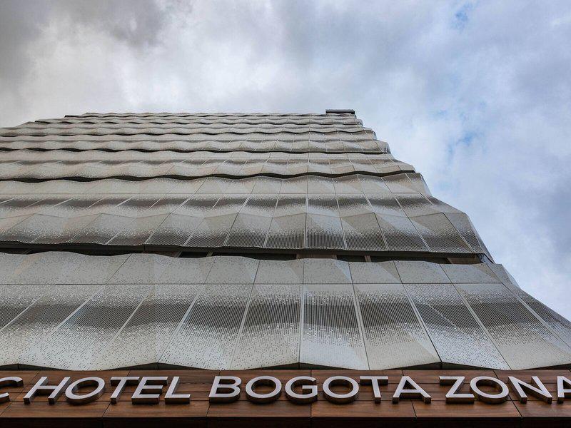 B9A4D9F63BAB7392B3B4229DCE268697