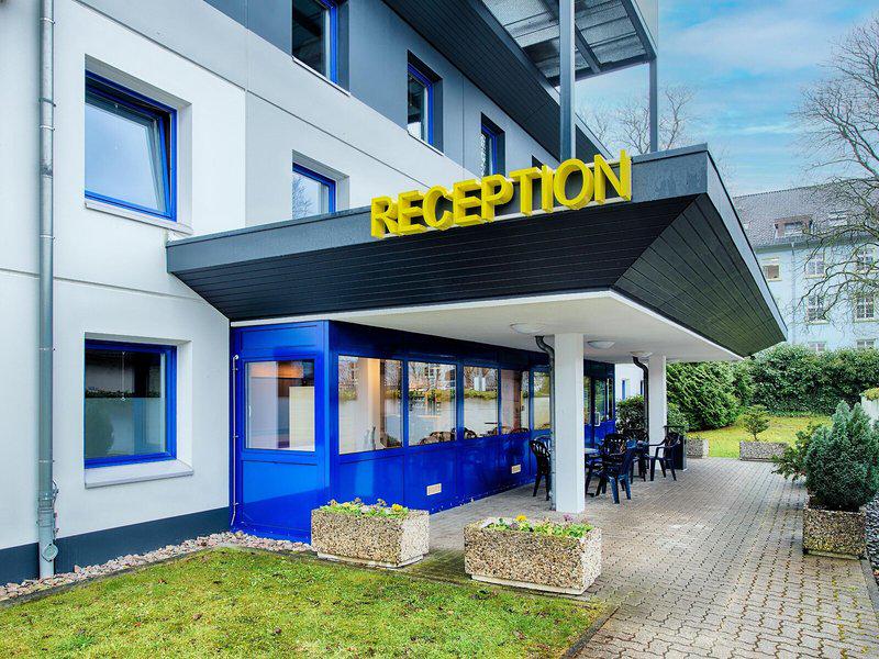 FA44FD93080A94E5973AB38DF1AA89D9